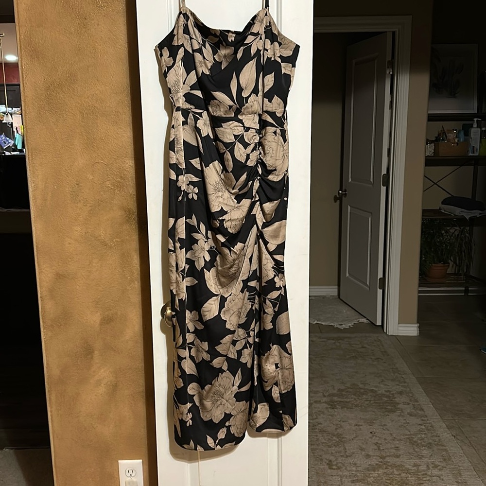 Women’s dress